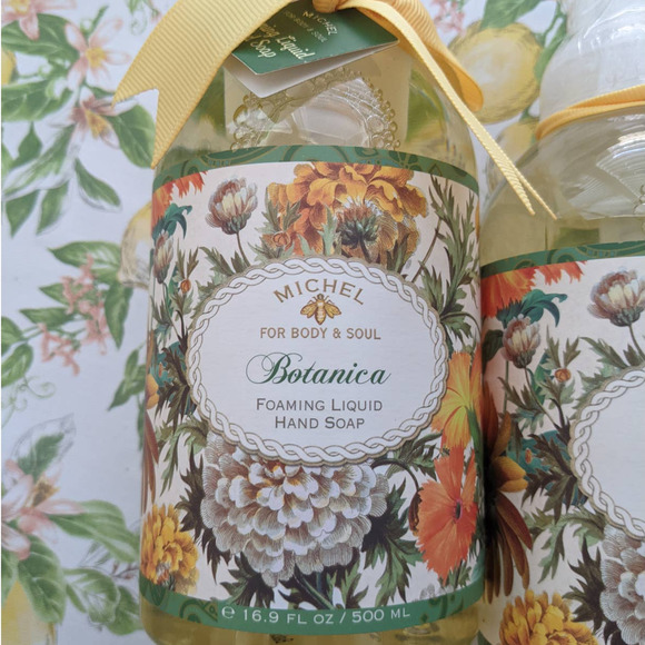 4 Michel Design Works Botanica Foaming Hand Soap - Picture 2 of 3